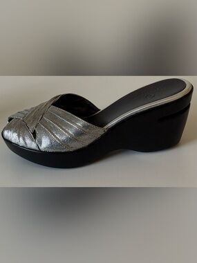 Cole Haan Shoes w/Nike Air Wedge Sandal.  Size 7.5